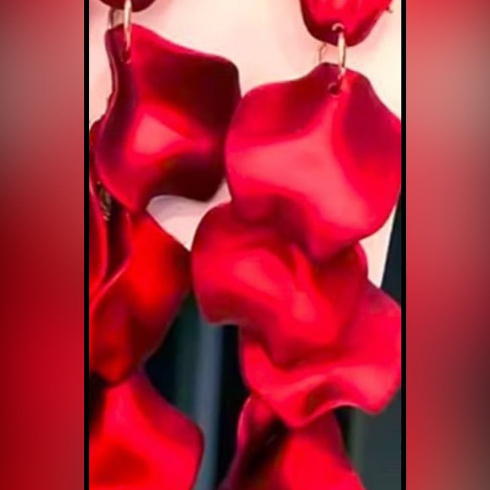 Elegant Red Floral Earrings